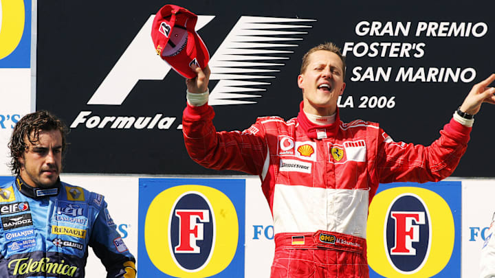 Michael Schumacher y Fernando Alonso, cuando alcanzaron el podio en el Gran Premio de San Marino de 2006