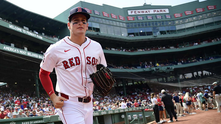 Aug 17, 2025; Boston, Massachusetts, USA; Boston Red Sox left fielder Roman Anthony (19) runs onto the field for warmups prior to a game against the Miami Marlins at Fenway Park. Mandatory Credit: Bob DeChiara-Imagn Images