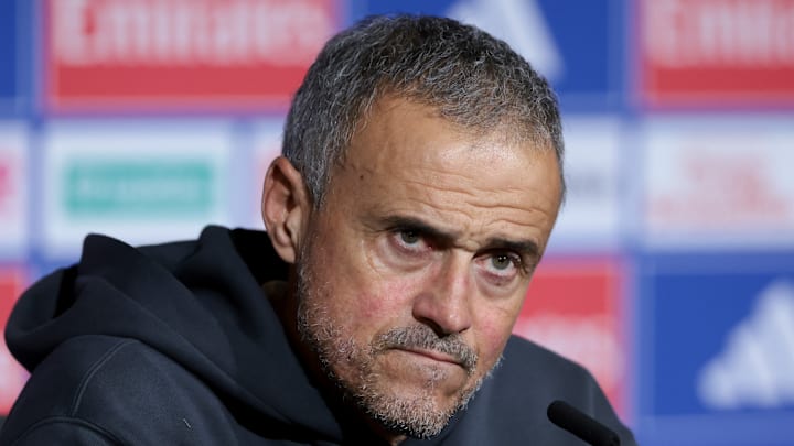 Luis Enrique a failli signer au PSG avant. Luis Enrique a failli signer au PSG avant.