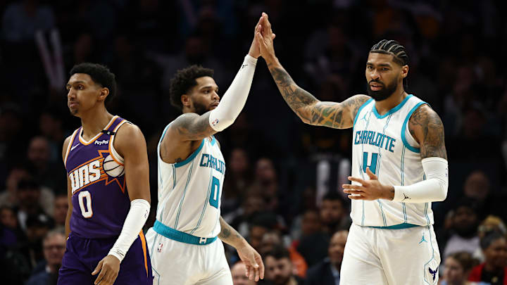 Phoenix Suns v Charlotte Hornets