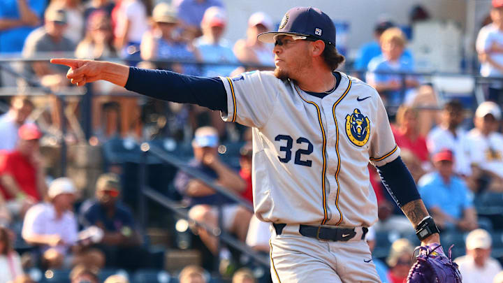 Jun 2, 2025; Oxford, MS, USA; Murray State Racers starting pitcher Isaac Silva (32) reacts during the first inning against the Mississippi Rebels. Mandatory Credit: Petre Thomas-Imagn Images Jun 2, 2025; Oxford, MS, USA; Murray State Racers starting pitcher Isaac Silva (32) reacts during the first inning against the Mississippi Rebels. Mandatory Credit: Petre Thomas-Imagn Images
