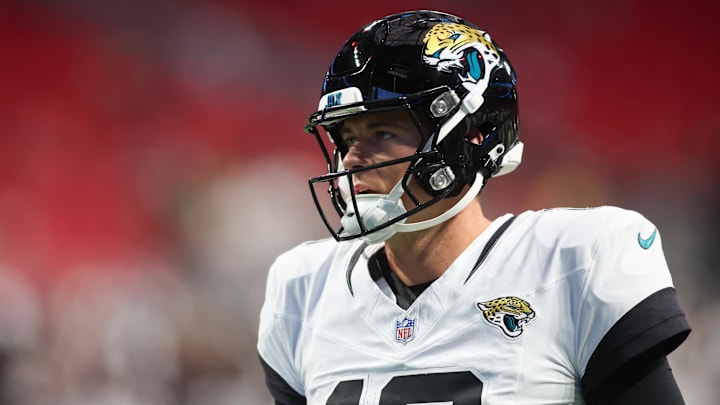 Aug 23, 2024; Atlanta, Georgia, USA; Jacksonville Jaguars quarterback Mac Jones (10) prepares for a game against the Atlanta Falcons at Mercedes-Benz Stadium. Mandatory Credit: Brett Davis-USA TODAY Sports