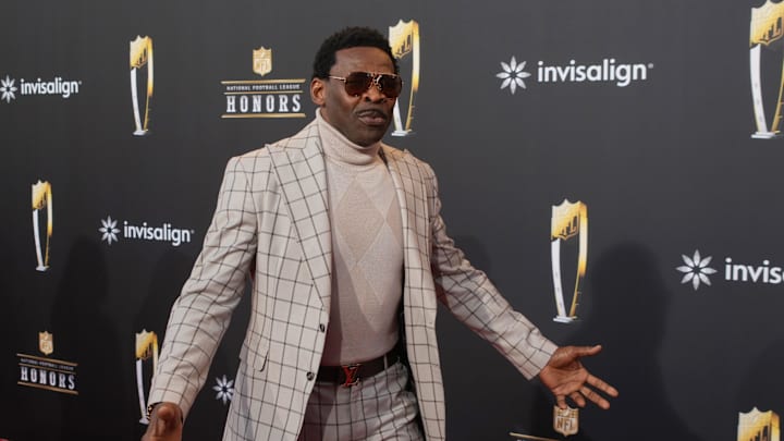 Irvin won three Super Bowls in Dallas. Irvin won three Super Bowls in Dallas.