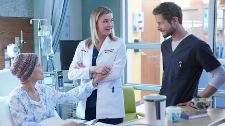 L-R: Shannon Wilcox, Emily VanCamp, and Matt Czuchry in the "Snowed In" episode of The Resident