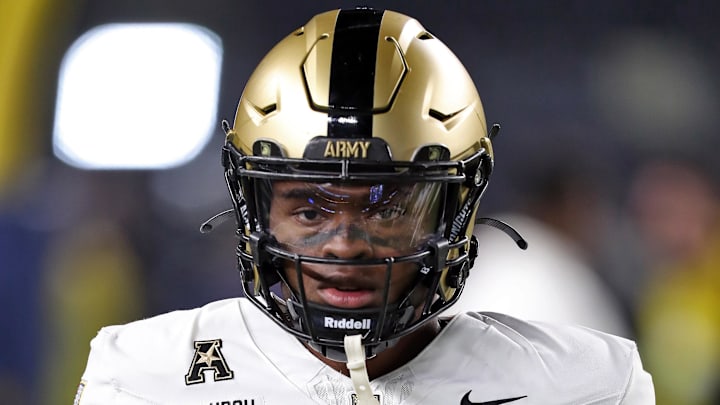 Nov 23, 2024; New York, New York, USA; Army Black Knights running back Kanye Udoh (6) warms up before the first half against the Notre Dame Fighting Irish at Yankee Stadium. Mandatory Credit: Danny Wild-Imagn Images