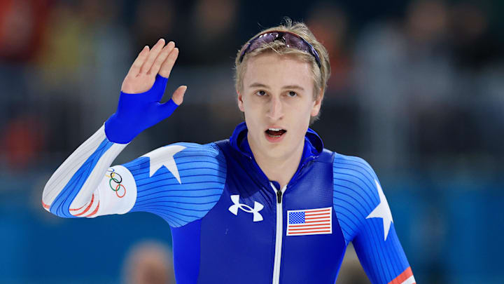 Jordan Stolz is the favorite to win the men's 500m in speed skating.