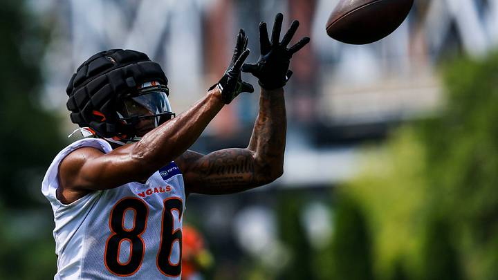 Jul 29, 2026; Cincinnati, OH, USA; Cincinnati Bengals wide receiver Colbie Young (86) catches a pass during training camp at Kettering Health Practice Fields. Mandatory Credit: Katie Stratman-Imagn Images Jul 29, 2026; Cincinnati, OH, USA; Cincinnati Bengals wide receiver Colbie Young (86) catches a pass during training camp at Kettering Health Practice Fields. Mandatory Credit: Katie Stratman-Imagn Images