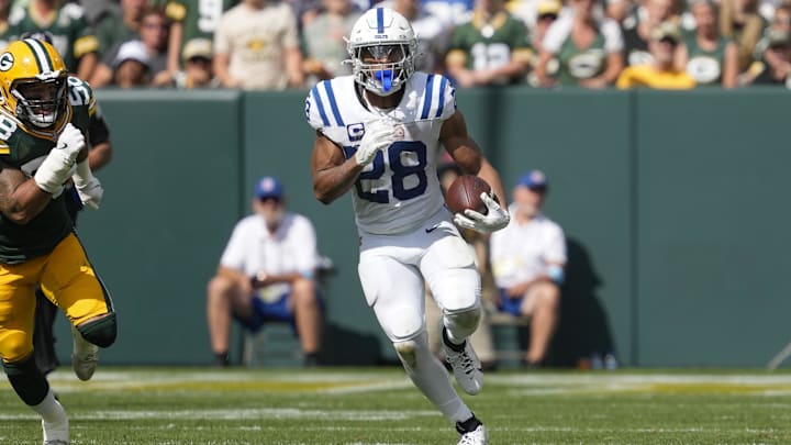 Sep 15, 2024; Green Bay, Wisconsin, USA;  Indianapolis Colts running back Jonathan Taylor (28) during the game against the Green Bay Packers at Lambeau Field. Mandatory Credit: Jeff Hanisch-Imagn Images