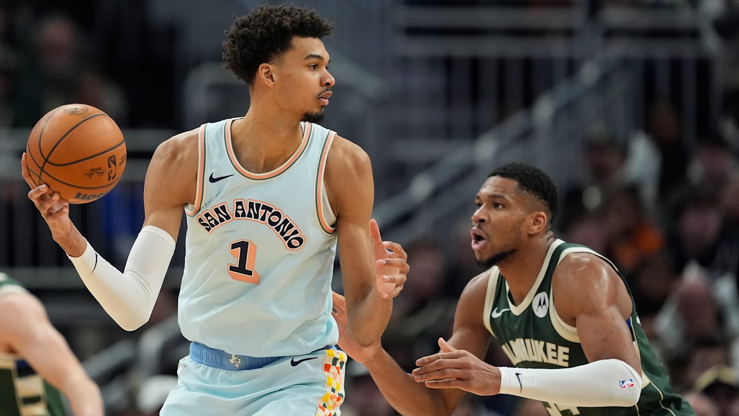 Spurs might pass on gift-wrapped Giannis opportunity