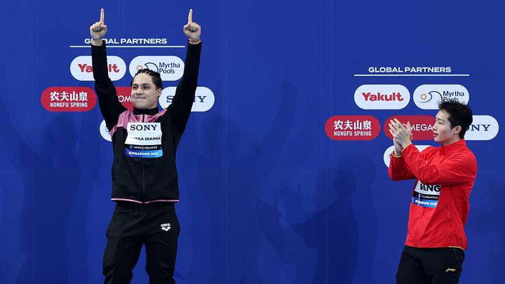 Ósmar Olvera es campeón del mundo en el trampolín de 3 metros individual. Ósmar Olvera es campeón del mundo en el trampolín de 3 metros individual.