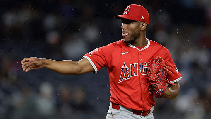 Roansy Contreras fue reclamado por los Orioles 