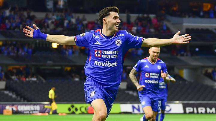 Paradela consiguió el gol del triunfo de Cruz Azul. Paradela consiguió el gol del triunfo de Cruz Azul.
