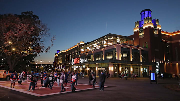 Arizona Coyotes v New York Islanders