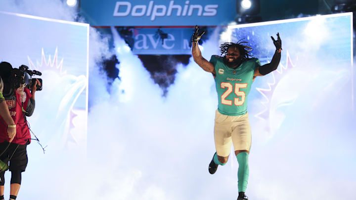 Dec 11, 2023; Miami Gardens, Florida, USA; Miami Dolphins cornerback Xavien Howard (25) takes to the
