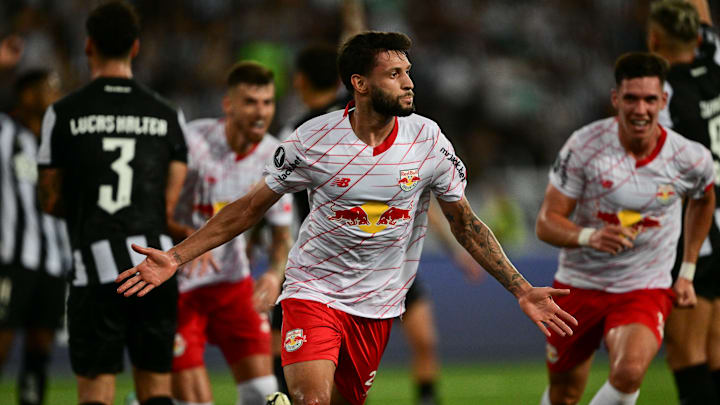 Juninho Capixaba marcou o gol do Massa Bruta no Rio