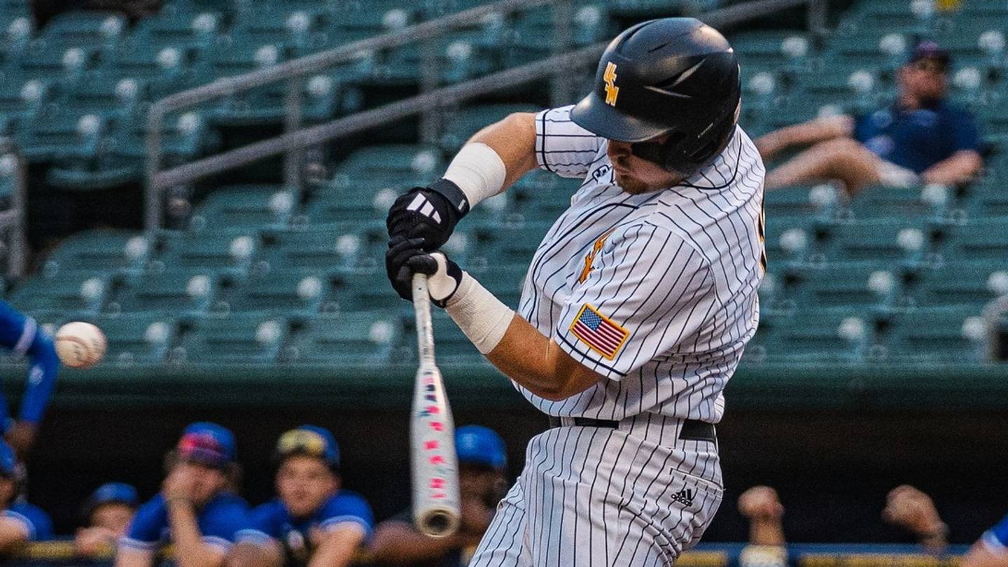 Eags After Dark: No. 8 Southern Miss Weathers Storm in SBC Tourney Opener vs. Georgia State