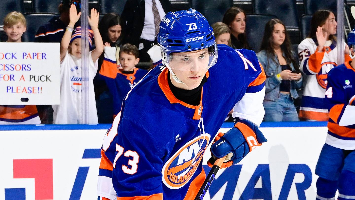 The New York Islanders Need to Give Victor Eklund a Real Shot at the Opening Night Roster