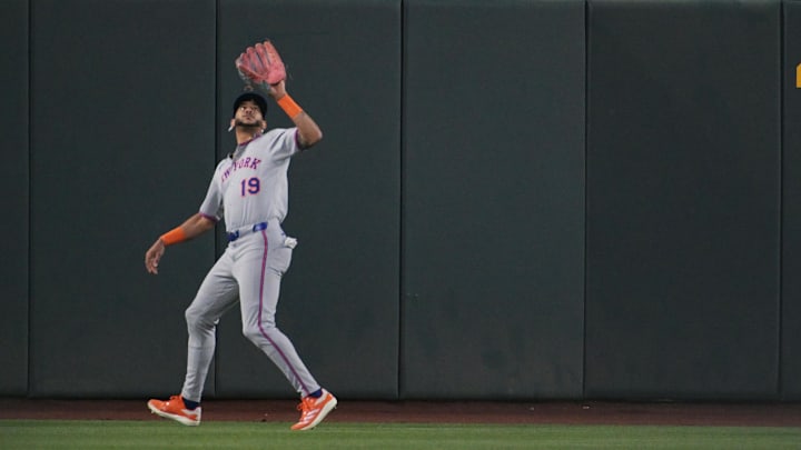 Apr 11, 2025; West Sacramento, California, USA; New York Mets outfielder Jose Siri (19) makes a catch second inning of the game against the Oakland Athletics at Sutter Health Park. Mandatory Credit: Ed Szczepanski-Imagn Images Apr 11, 2025; West Sacramento, California, USA; New York Mets outfielder Jose Siri (19) makes a catch second inning of the game against the Oakland Athletics at Sutter Health Park. Mandatory Credit: Ed Szczepanski-Imagn Images