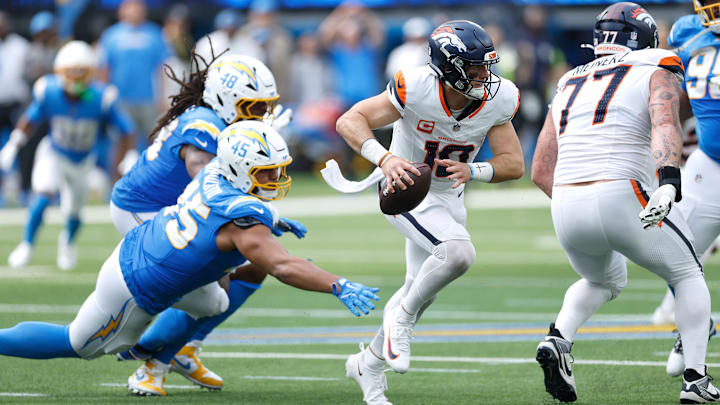 Denver Broncos v Los Angeles Chargers