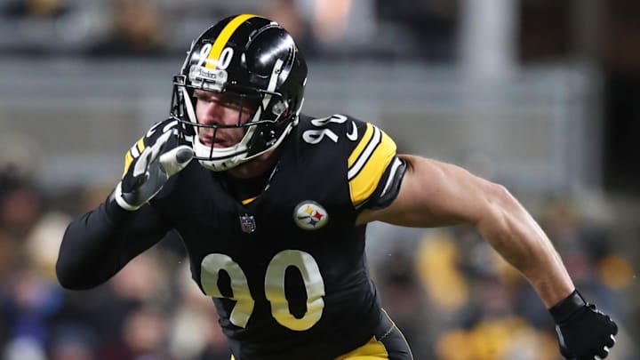 Jan 4, 2025; Pittsburgh, Pennsylvania, USA;  Pittsburgh Steelers linebacker T.J. Watt (90) pass rushes at the line of scrimmage against the Cincinnati Bengals during the first quarter at Acrisure Stadium. Mandatory Credit: Charles LeClaire-Imagn Images