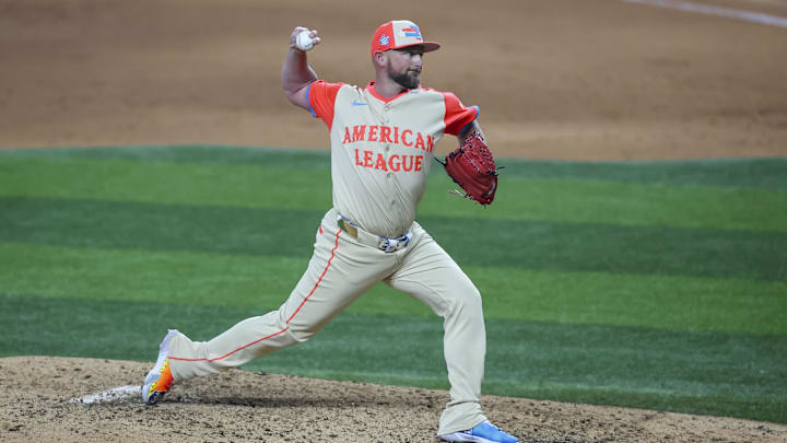 Jul 16, 2024; Arlington, Texas, USA; American League pitcher Kirby Yates of the Texas Rangers (39) pitches at the top of the eight inning during the 2024 MLB All-Star game at Globe Life Field. Mandatory Credit: Tim Heitman-Imagn Images Jul 16, 2024; Arlington, Texas, USA; American League pitcher Kirby Yates of the Texas Rangers (39) pitches at the top of the eight inning during the 2024 MLB All-Star game at Globe Life Field. Mandatory Credit: Tim Heitman-Imagn Images