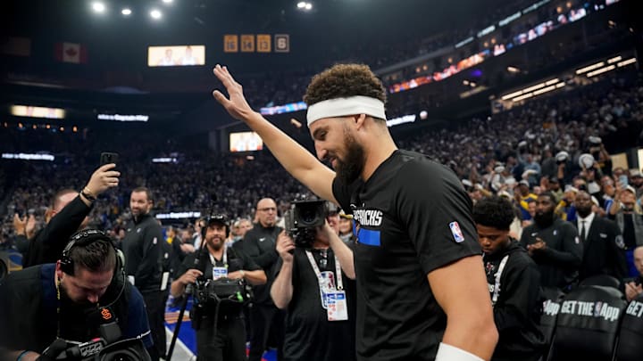 Dallas Mavericks guard Klay Thompson (31) is introduced before a game against the Golden State Warriors at the Chase Center. 