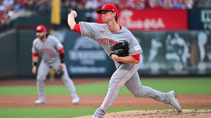 Jun 5, 2026; St. Louis, Missouri, USA; Cincinnati Reds starting pitcher Brady Singer (51) pitches against the St. Louis Cardinals during the first inning at Busch Stadium. Mandatory Credit: Jeff Curry-Imagn Images