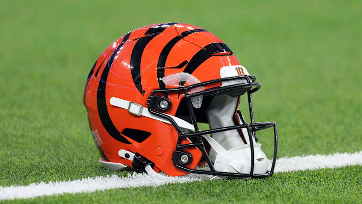 Nov 17, 2024; Inglewood, California, USA; A Cincinnati Bengals Riddell Speedflex helmet on the field at SoFi Stadium. Mandatory Credit: Kirby Lee-Imagn Images Nov 17, 2024; Inglewood, California, USA; A Cincinnati Bengals Riddell Speedflex helmet on the field at SoFi Stadium. Mandatory Credit: Kirby Lee-Imagn Images