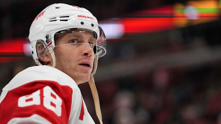 Detroit Red Wings v Chicago Blackhawks