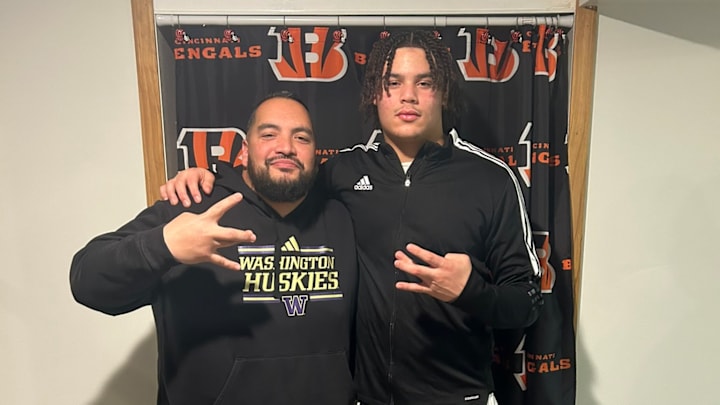 UW tight-ends coach Jordan Paopao came through Ohio to visit with tight-end prospect Landen Miree. 