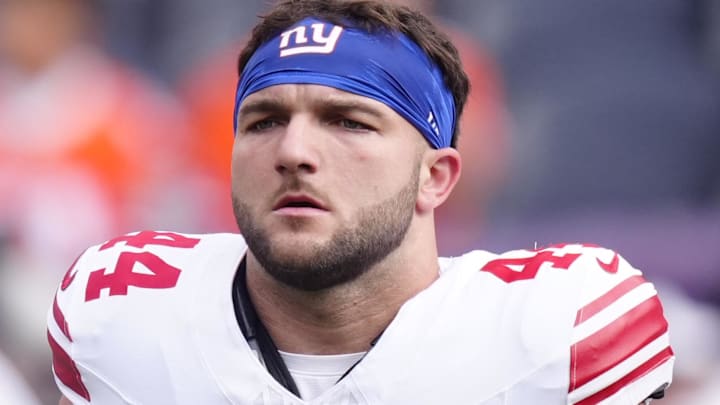 New York Giants running back Cam Skattebo (44) warms up before the game against the Denver Broncos at Empower Field at Mile High. New York Giants running back Cam Skattebo (44) warms up before the game against the Denver Broncos at Empower Field at Mile High.