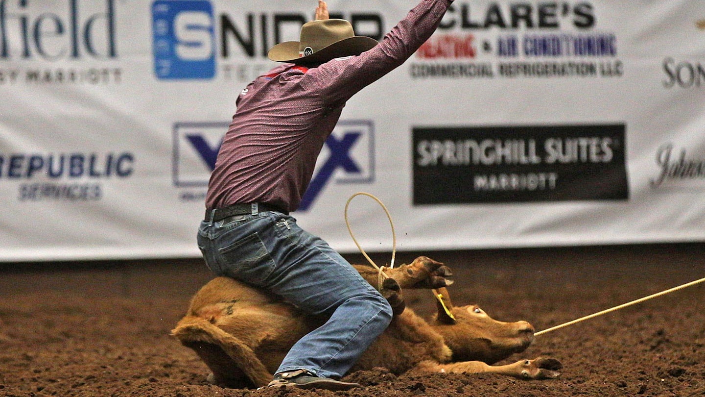 Talented Young Roper Earns Championship at CINCH Roping Fiesta in San ...