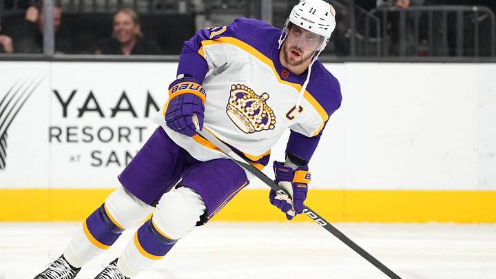 Jan 7, 2023; Las Vegas, Nevada, USA; Los Angeles Kings center Anze Kopitar (11) warms up before a game against the Vegas Golden Knights at T-Mobile Arena. Mandatory Credit: Stephen R. Sylvanie-USA TODAY Sports Jan 7, 2023; Las Vegas, Nevada, USA; Los Angeles Kings center Anze Kopitar (11) warms up before a game against the Vegas Golden Knights at T-Mobile Arena. Mandatory Credit: Stephen R. Sylvanie-USA TODAY Sports