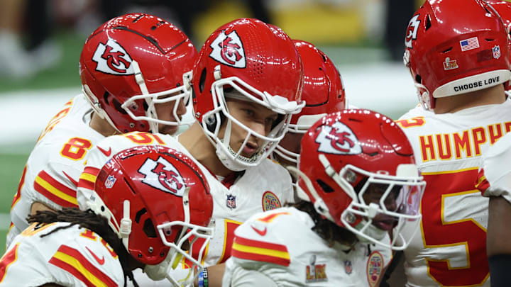 Feb 9, 2025; New Orleans, LA, USA; Kansas City Chiefs quarterback Patrick Mahomes (15) breaks the huddle with his teammates in the first quarter against the Philadelphia Eagles in Super Bowl LIX at Ceasars Superdome. Mandatory Credit: Stephen Lew-Imagn Images Feb 9, 2025; New Orleans, LA, USA; Kansas City Chiefs quarterback Patrick Mahomes (15) breaks the huddle with his teammates in the first quarter against the Philadelphia Eagles in Super Bowl LIX at Ceasars Superdome. Mandatory Credit: Stephen Lew-Imagn Images