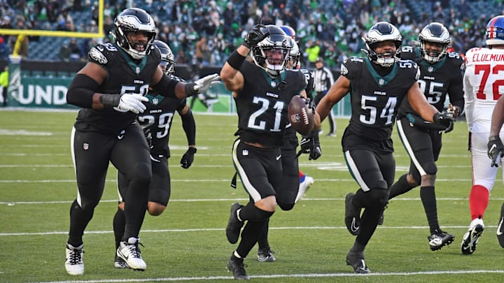 Jan 5, 2025; Philadelphia, Pennsylvania, USA; Philadelphia Eagles safety Sydney Brown (21) celebrates his interception with teammates against the New York Giants during the fourth quarter at Lincoln Financial Field. Mandatory Credit: Eric Hartline-Imagn Images Jan 5, 2025; Philadelphia, Pennsylvania, USA; Philadelphia Eagles safety Sydney Brown (21) celebrates his interception with teammates against the New York Giants during the fourth quarter at Lincoln Financial Field. Mandatory Credit: Eric Hartline-Imagn Images