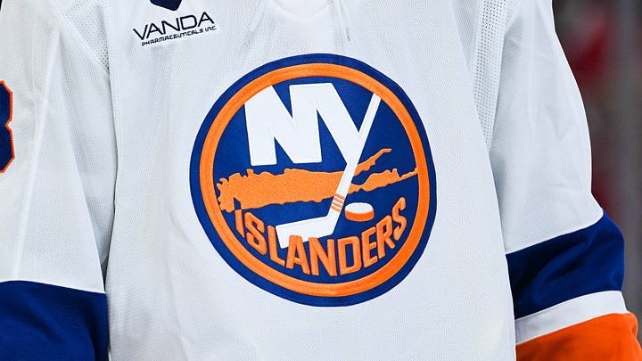 Feb 26, 2026; Montreal, Quebec, CAN; View of a New York Islanders logo on a jersey worn by a member of the team during the third period at Bell Centre. Feb 26, 2026; Montreal, Quebec, CAN; View of a New York Islanders logo on a jersey worn by a member of the team during the third period at Bell Centre.