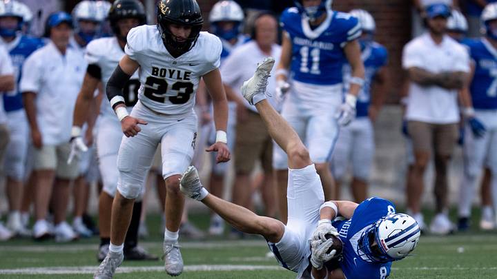 Highlands wide receiver Chase Jacob (8) catches a pass as Boyle County outside linebacker Lucas Akers (23) defends during the football game between Highlands High School and Boyle County High School this season. Both teams are in the top 10 in the High School On SI Top 25 Rankings. Highlands wide receiver Chase Jacob (8) catches a pass as Boyle County outside linebacker Lucas Akers (23) defends during the football game between Highlands High School and Boyle County High School this season. Both teams are in the top 10 in the High School On SI Top 25 Rankings.