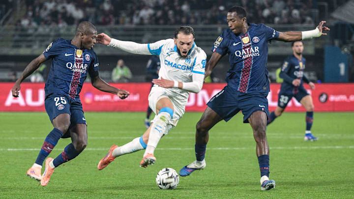 TOPSHOT-FBL-KUW-FRA-CHAMPIONS TROPHY-PSG-MARSEILLE