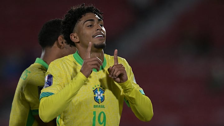 Luighi marcou o segundo do Brasil na estreia 