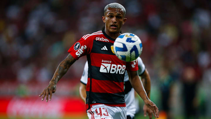 Wesley, do Flamengo, vira prioridade no Manchester City Wesley, do Flamengo, vira prioridade no Manchester City