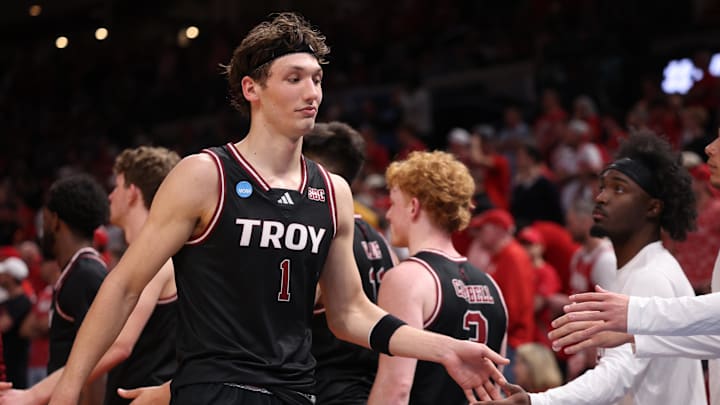 Auburn adds a big man from Troy