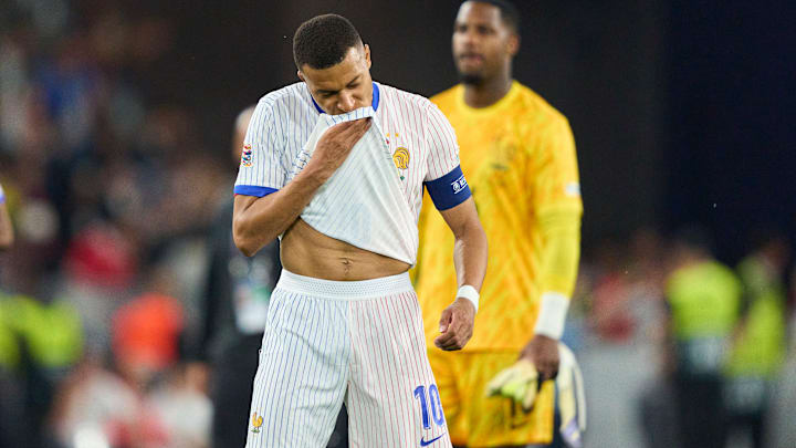 Kylian Mbappé, auteur d'un match difficile hier soir face à la Roja. Kylian Mbappé, auteur d'un match difficile hier soir face à la Roja.