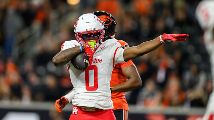 Houston Cougars wide receiver Amare Thomas (0) celebrates a catch and first down during the second quarter against the Oregon State Beavers. Houston Cougars wide receiver Amare Thomas (0) celebrates a catch and first down during the second quarter against the Oregon State Beavers.