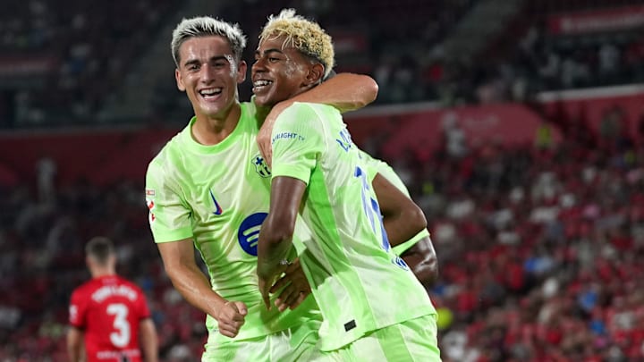 Lamine Yamal et Gavi, coéquipiers au FC Barcelone Lamine Yamal et Gavi, coéquipiers au FC Barcelone