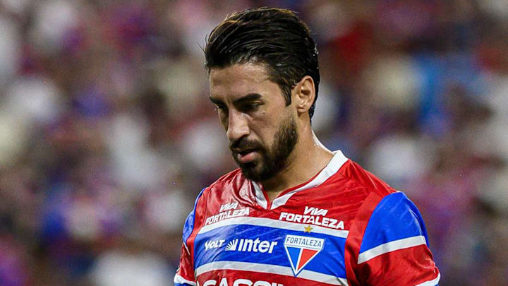 Fortaleza aposta nos gols de Lucero