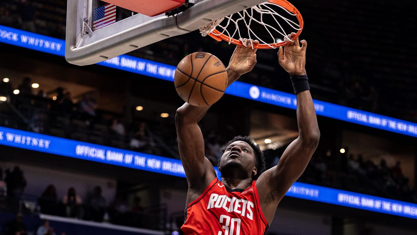 Rockets' Clint Capela is Impressed by Consistency of Nuggets' Nikola Jokic