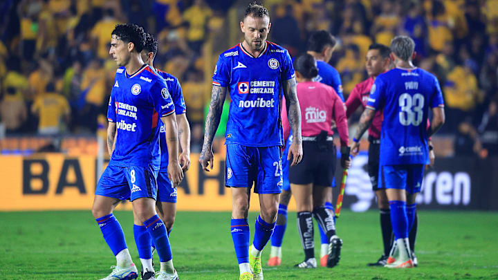Tigres UANL v Cruz Azul - Playoffs Torneo Apertura 2025 Liga MX