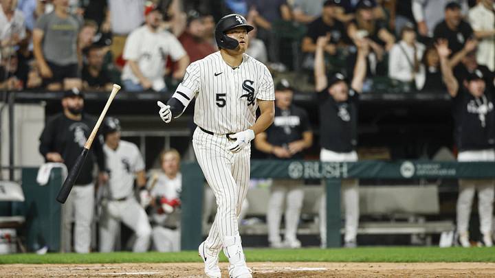 May 26, 2026; Chicago, Illinois, USA; Chicago White Sox first baseman Munetaka Murakami (5) watches his two-run home run against the Minnesota Twins during the eight inning at Rate Field. Mandatory Credit: Kamil Krzaczynski-Imagn Images