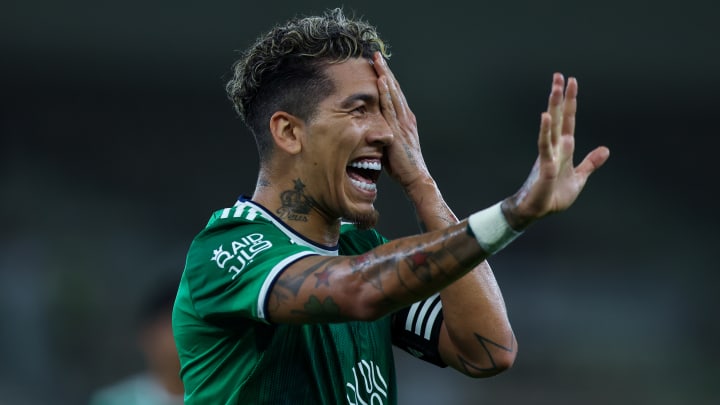 Roberto Firmino está na mira do Corinthians