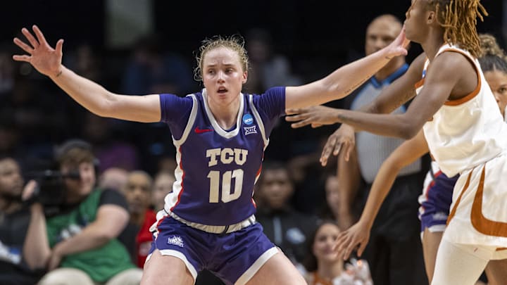 TCU's Hailey Van Lith was unable to overcome Texas, falling in the Elite Eight on Monday of the NCAA Women's Tournament.